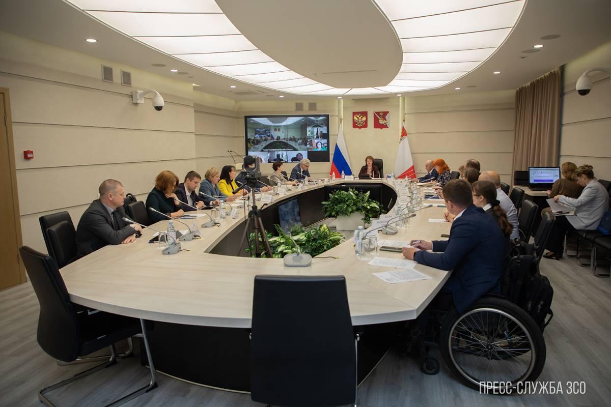 Развитие системы гериатрической помощи обсудили на заседании Совета по делам инвалидов при Губернаторе области.