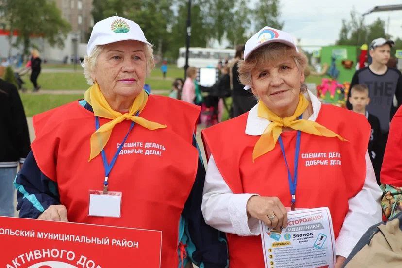 Более 200 мероприятий организованы для вологжан в преддверии Международного дня пожилых людей.