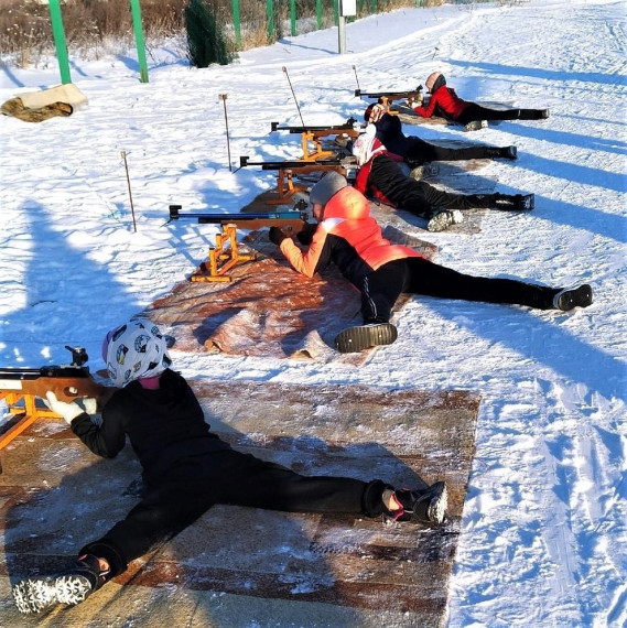Рождественские морозы не помешали юным биатлонистам посёлка Вохтога выявить лучших спортсменов.